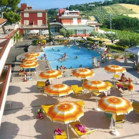 Appartamento Il Poggio Tortoreto Luaran gambar
